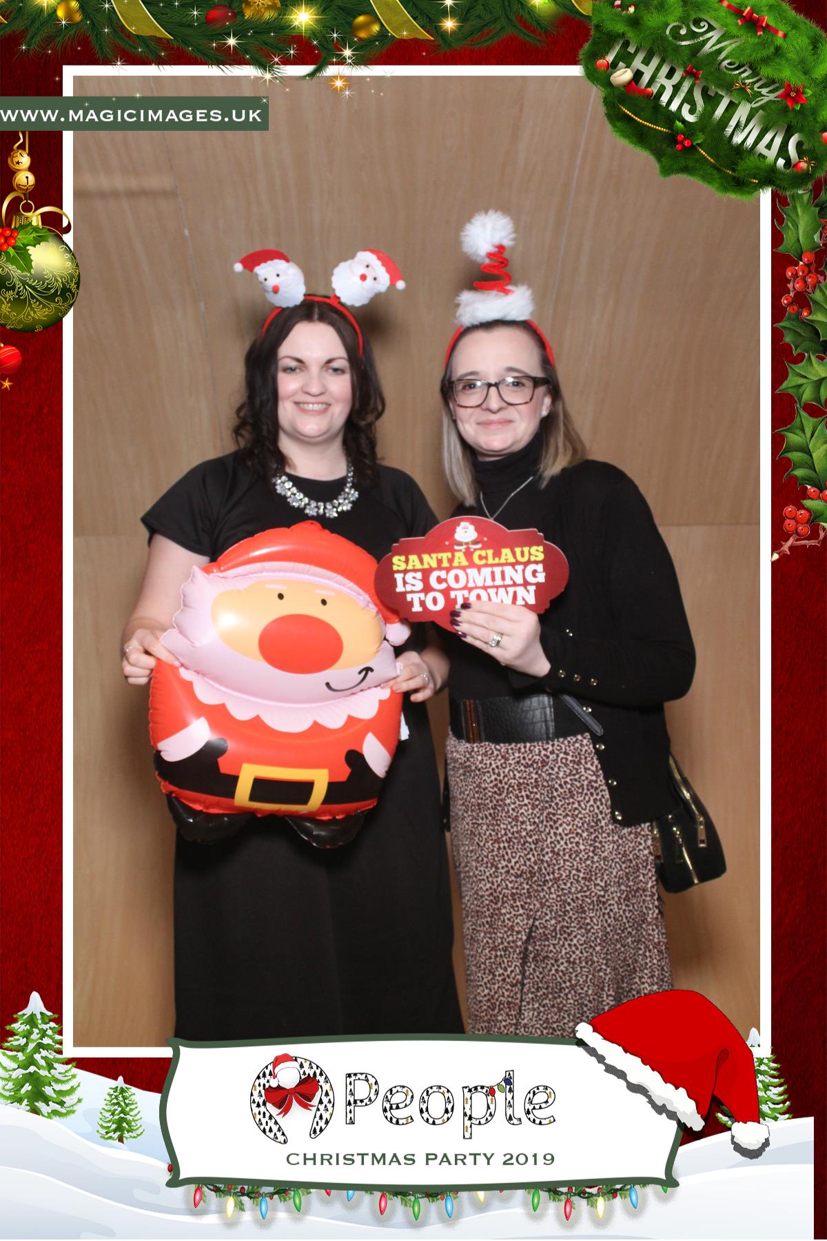 People Christmas Party 2019 | View more photos from the event at gallery.magicimages.uk/u/MagicImages/People-Christmas-Party-2019